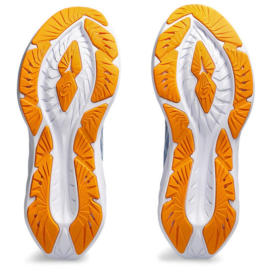Asics Novablast 4 Asics Novablast 4